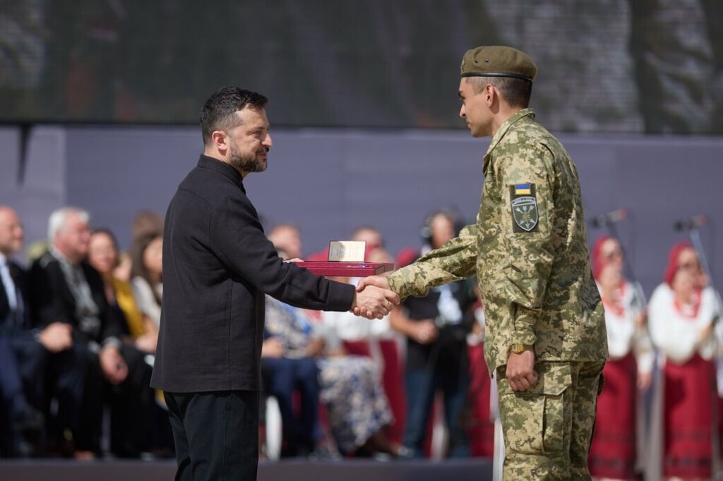 Zelensky awards medals on Independence Day in Kyiv, 2026. Photo: Office of the President of Ukraine