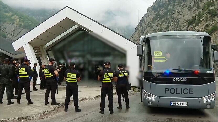 Thousands of Ukrainian civilians held without trial by Russia