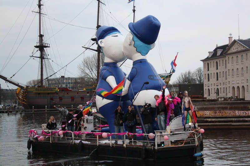 homodemo poetin amsterdam